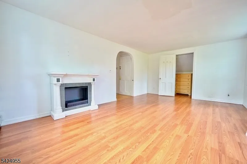 382 High Mountain Rd, North Haledon, NJ 07508 — Photo 3
