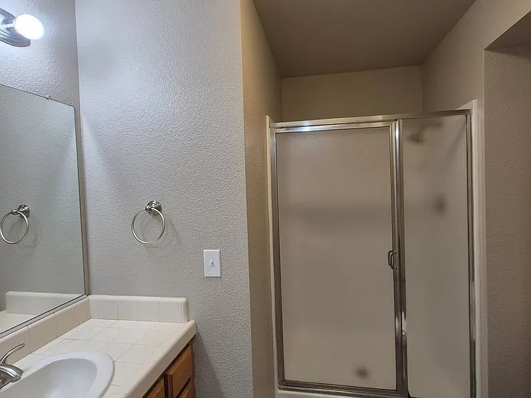 Cardinal Oaks Condominiums — Photo 21
