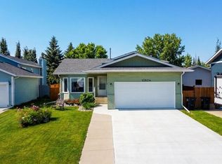 17824 93rd St NW, Edmonton, AB T5Z 2H8
