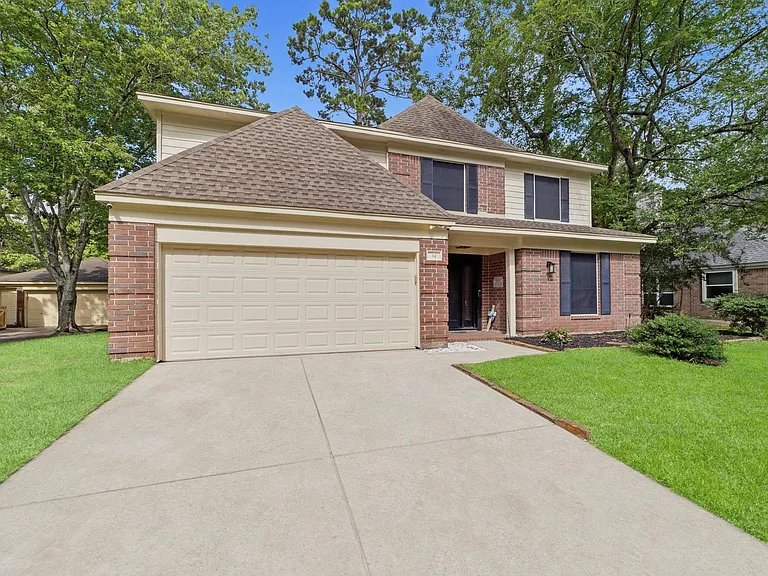 34 Firethorn Pl — Photo 2