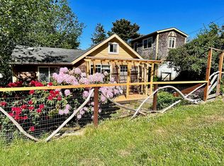 1621 Jackson St, Port Orford, OR