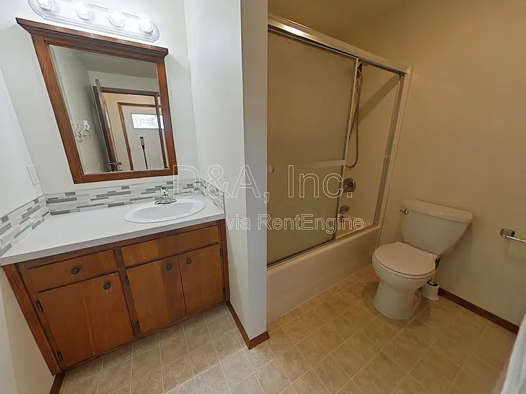 3288 NE Lancaster St #4 — Photo 7