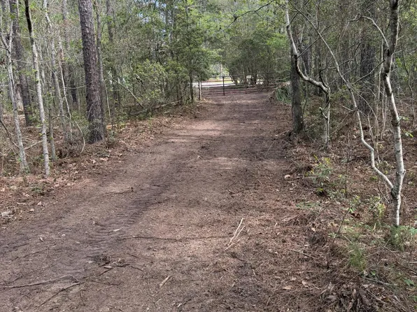 200 Yearling Dr, Summerville, SC 29486