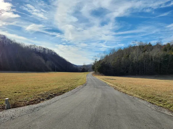 157 William Capps Rd, Burkesville, KY 42717