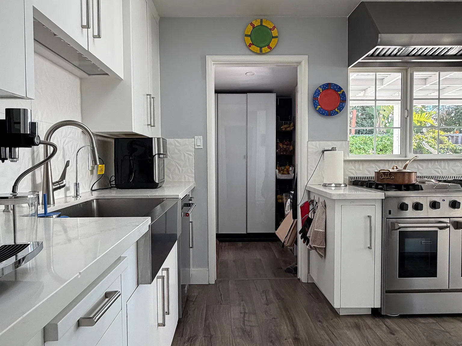 3 bed, 1010 sqft, $5,400 — Photo 3