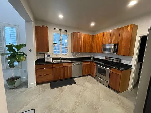 615 E Portland St #177 — Photo 8