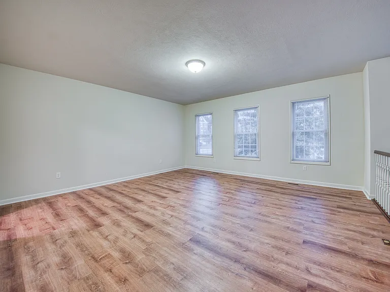 423 Marshall Heights Dr — Photo 10