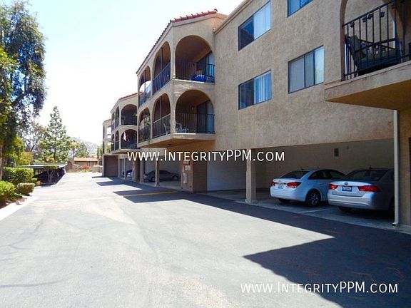 3rd image of 8611 Lemon Ave #12