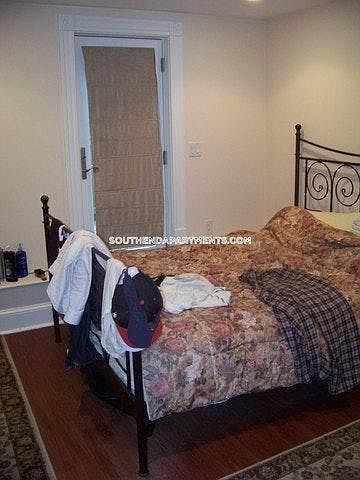 2nd image of 28 Montgomery St #111Q