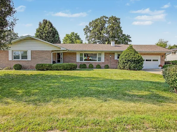 509 Pine Tree Rd, Streator, IL 61364