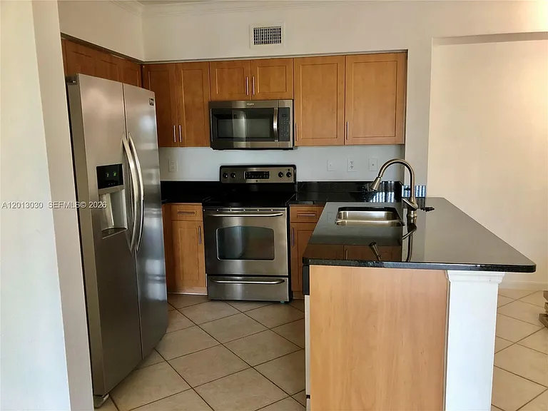 6559 Emerald Dunes Dr #304 — Photo 2