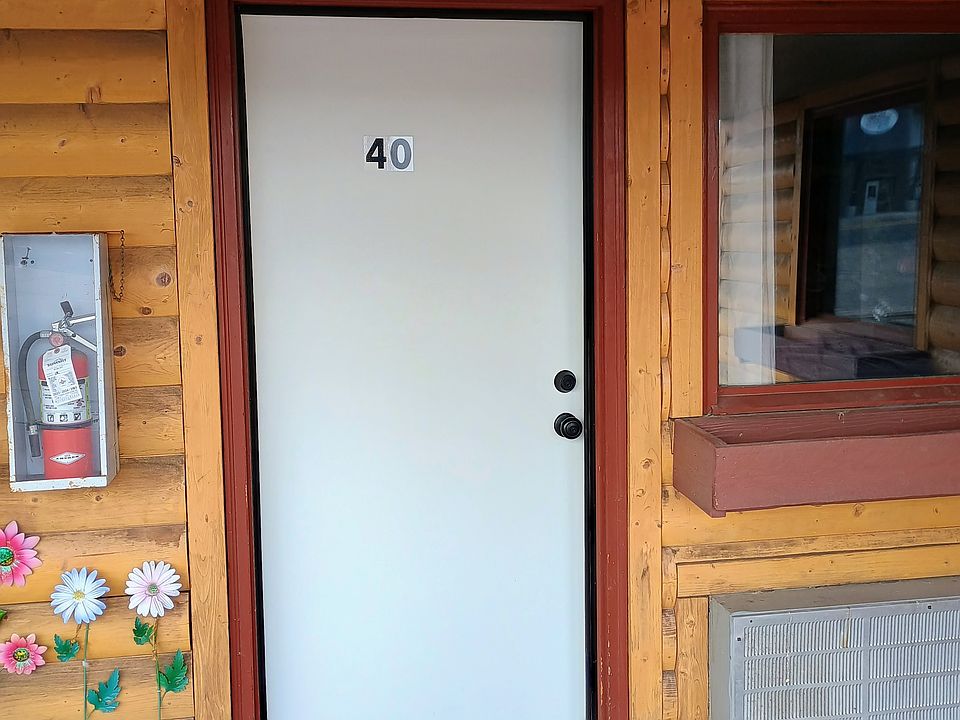 1st image of 960 N 3rd St #40