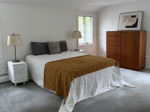5th image of 22 Phinney Rd