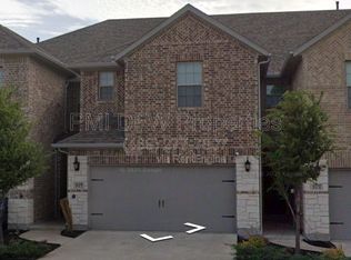 525 Hutchinson Ln, Lewisville, TX 75077
