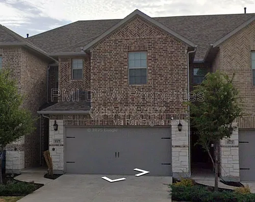 525 Hutchinson Ln Photo 1