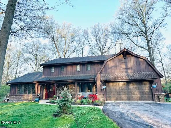 13 Indian Creek Dr, Rudolph, OH 43462