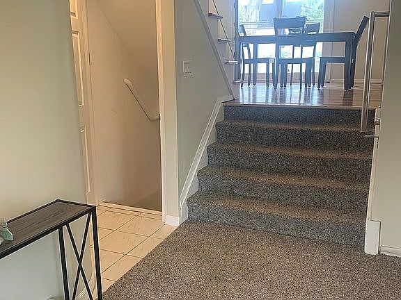5th image of 39 Greentree Cir