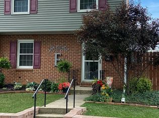 10 Meadow Dr, Chambersburg, PA