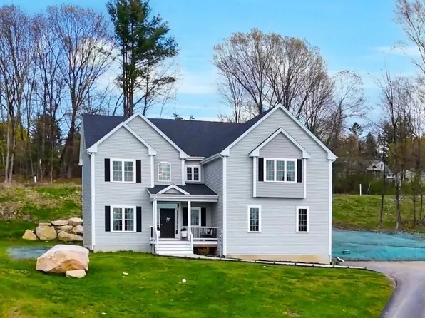 4 Burnham Cir, Ashland, MA 01721