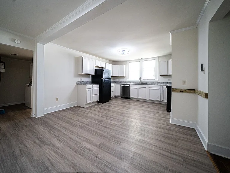 405 N Main St #4 — Photo 12