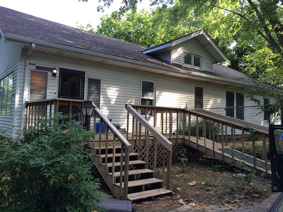 1st image of 2828 Teeple St
