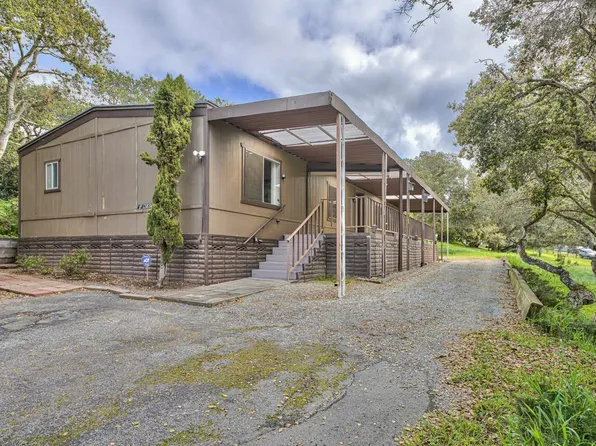 17693 Pond Derosa Ln #50, Salinas, CA 93907