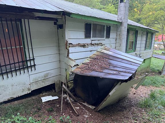 4th image of 549 Dairy Barn Rd