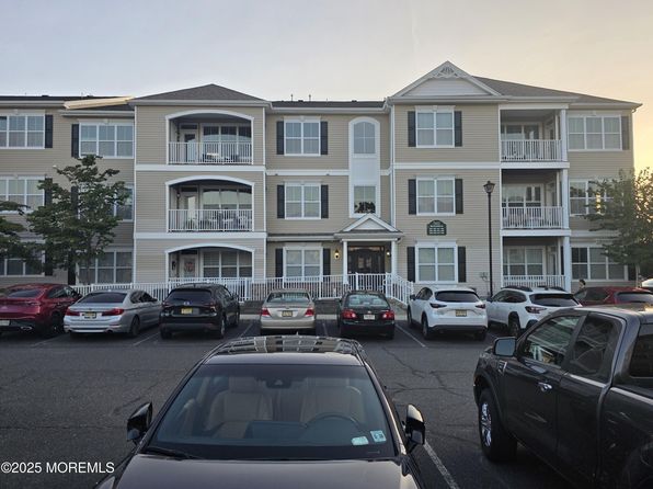 625 Sloan Ct #625
