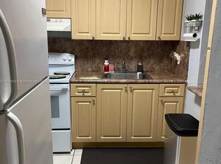 1225 W 35th St APT 21A, Hialeah, FL 33012