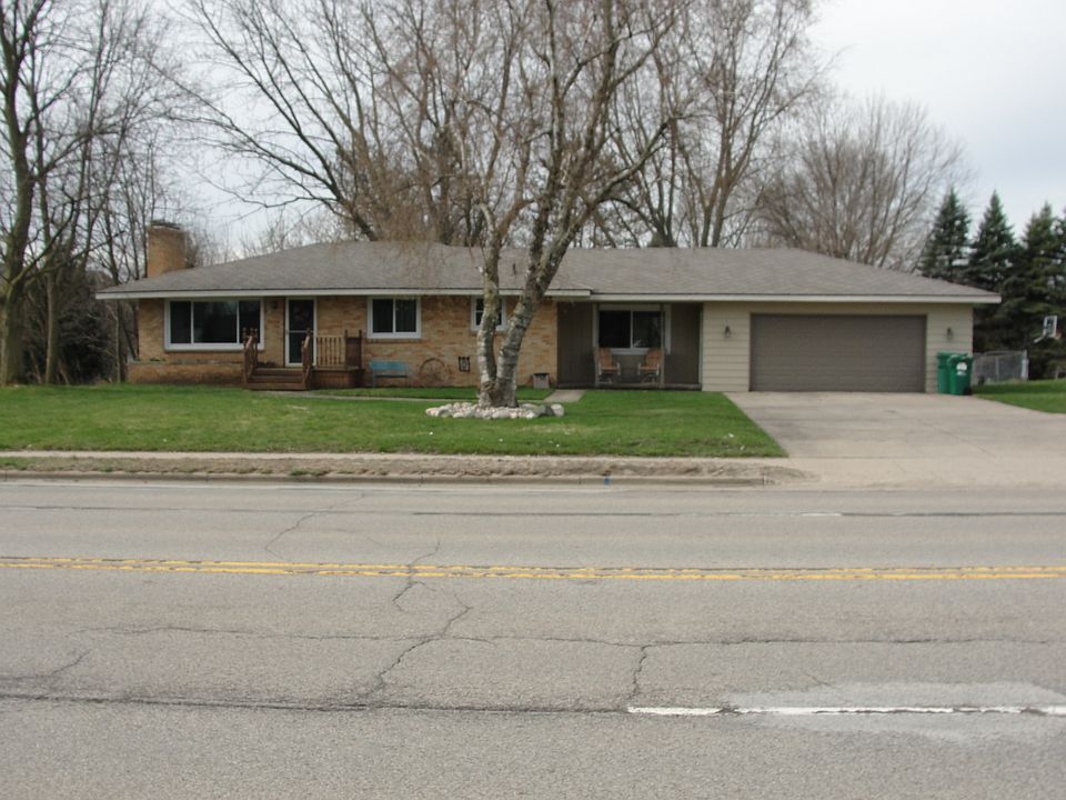 1st image of 8087 Cottonwood Dr