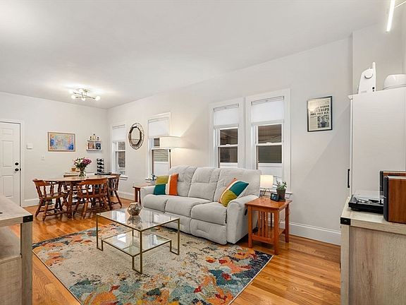 4th image of 6 Eight Oakland St #1