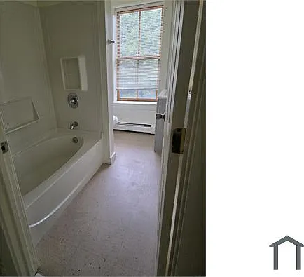 539 Howard Ave #2 — Photo 9