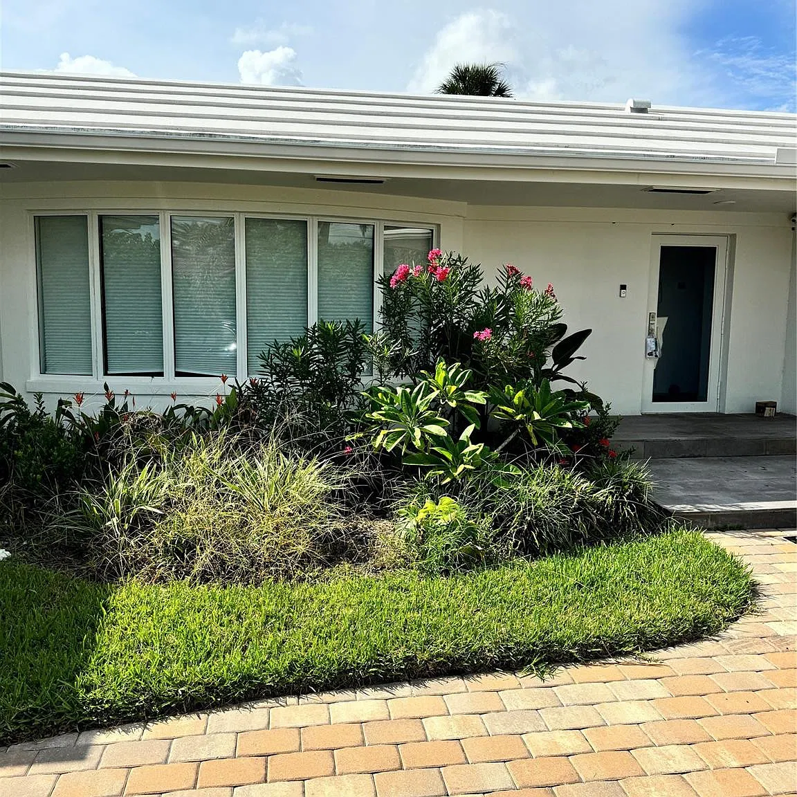 4 bed, 4.5 bath, 2897 sqft, $12,500 — Photo 4