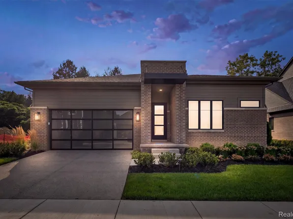 4182 Prescott Park Cir, West Bloomfield, MI 48323