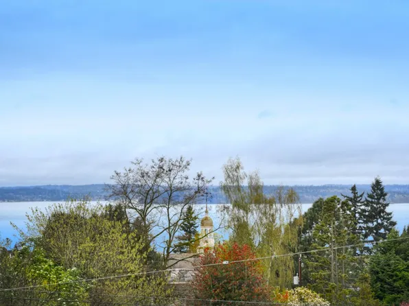 7114A California Ave SW, Seattle, WA 98136
