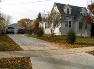 440 Park St, Bensenville, IL 60106