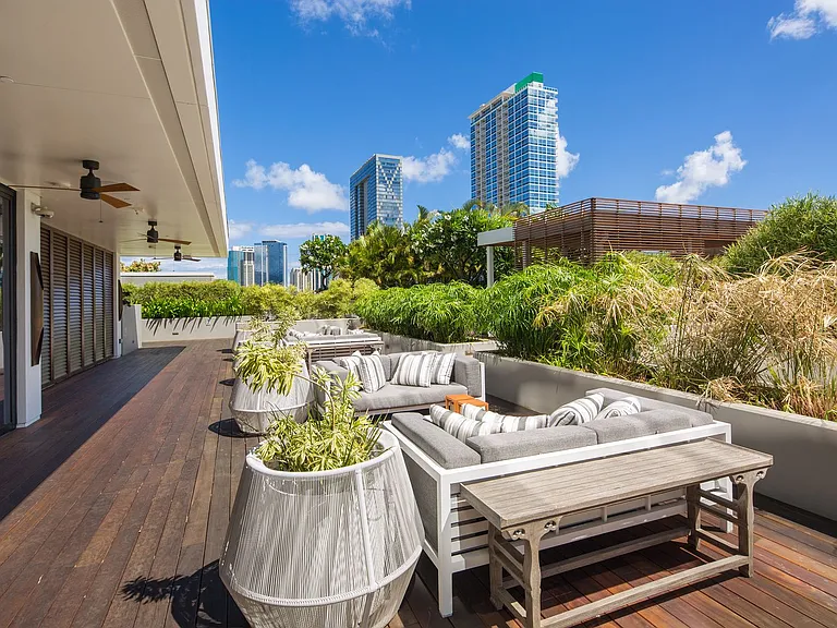 888 Kapiolani Blvd #811 — Photo 32