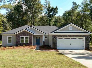 282 Magnoilia Rdg, Crawfordville, FL 32327