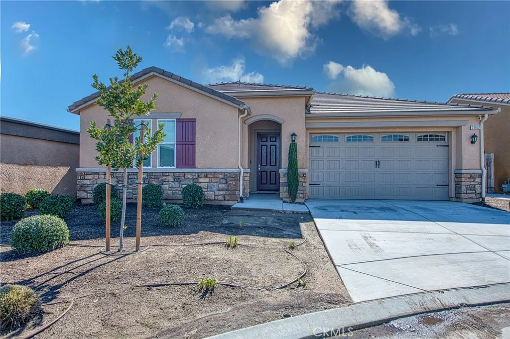 3 bed, 1440 sqft, $2,295 — Photo 1