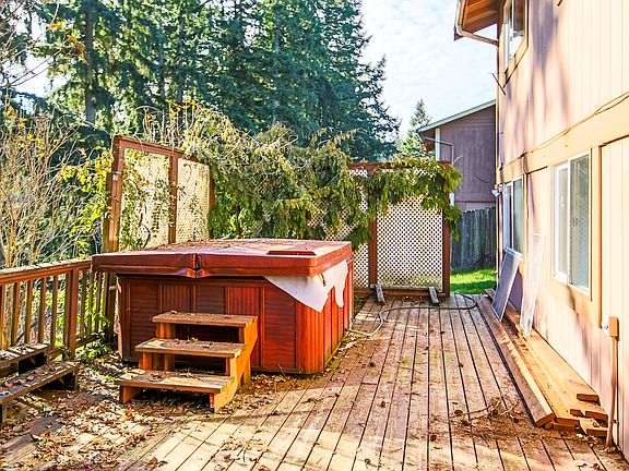 4th image of 6502 162nd Street Ct E