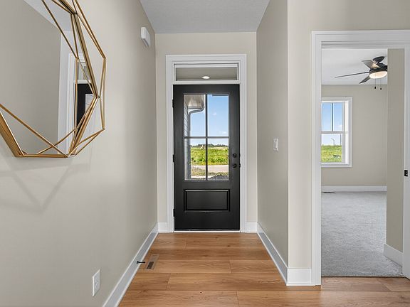 4th image of 847 SW Cattail Rd