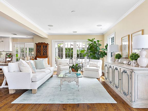 2nd image of 70 Albany Blvd