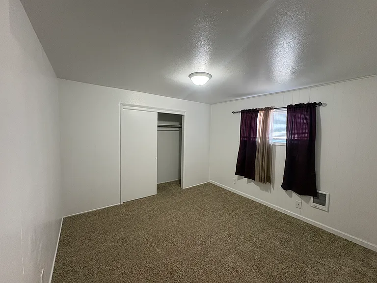 813 E Sinto Ave #4 — Photo 6