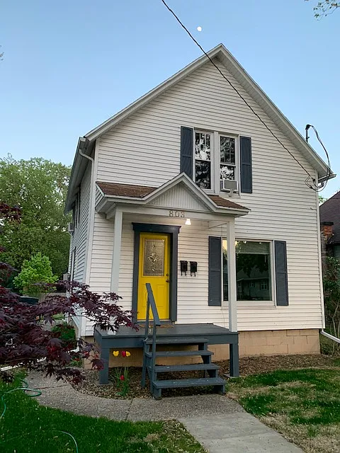 1 bed, 700 sqft, $1,300 — Photo 1