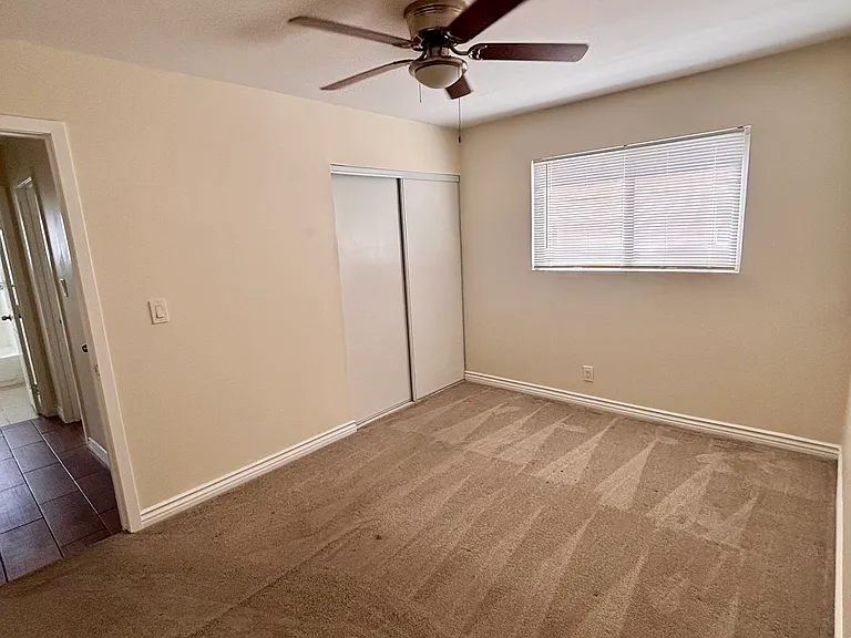 537 E Hurst St #1 — Photo 9