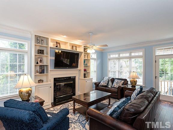 3rd image of 300 Green Ct