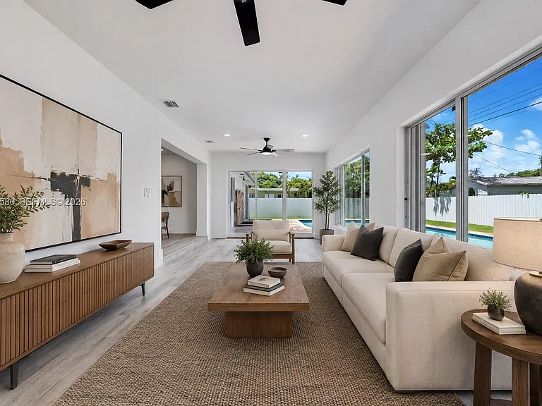 6250 SW 62nd Pl — Photo 10