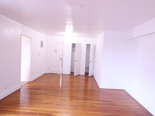 86-15 208th St UNIT 2G