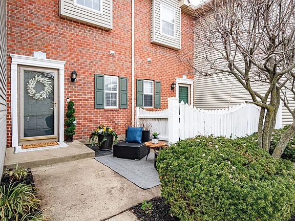 4th image of 608 Spring Valley Dr