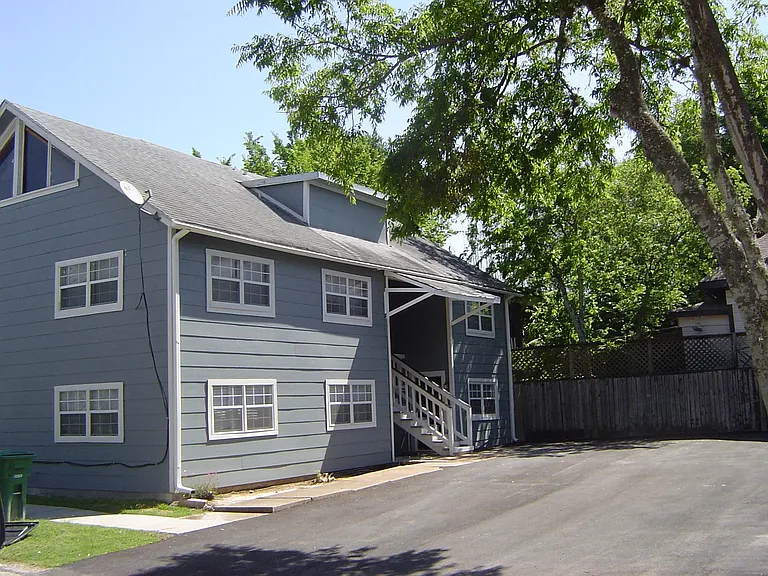 219 Stratford St #D — Photo 1